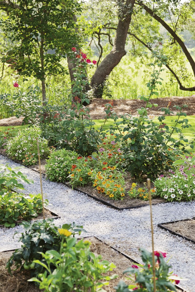 The garden and its bounty of veggies is conveniently right outside.