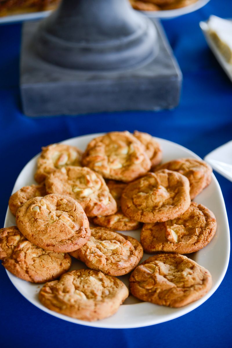 White chocolate macadamia nut cookies