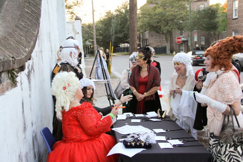 Guest were greeted with a welcome reception of Marie Antoinette and 18th century costumed volunteers