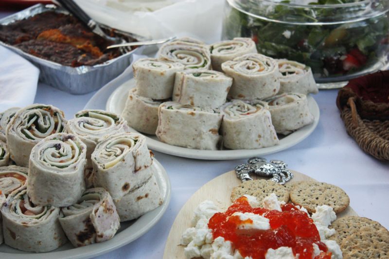 The Middleton Place Foundation went all-out in their picnic set-up, with long tables lined with snacks.